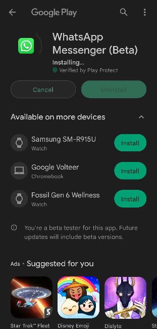 WhatsApp beta on Google Play showing compatible Wear OS smartwatches