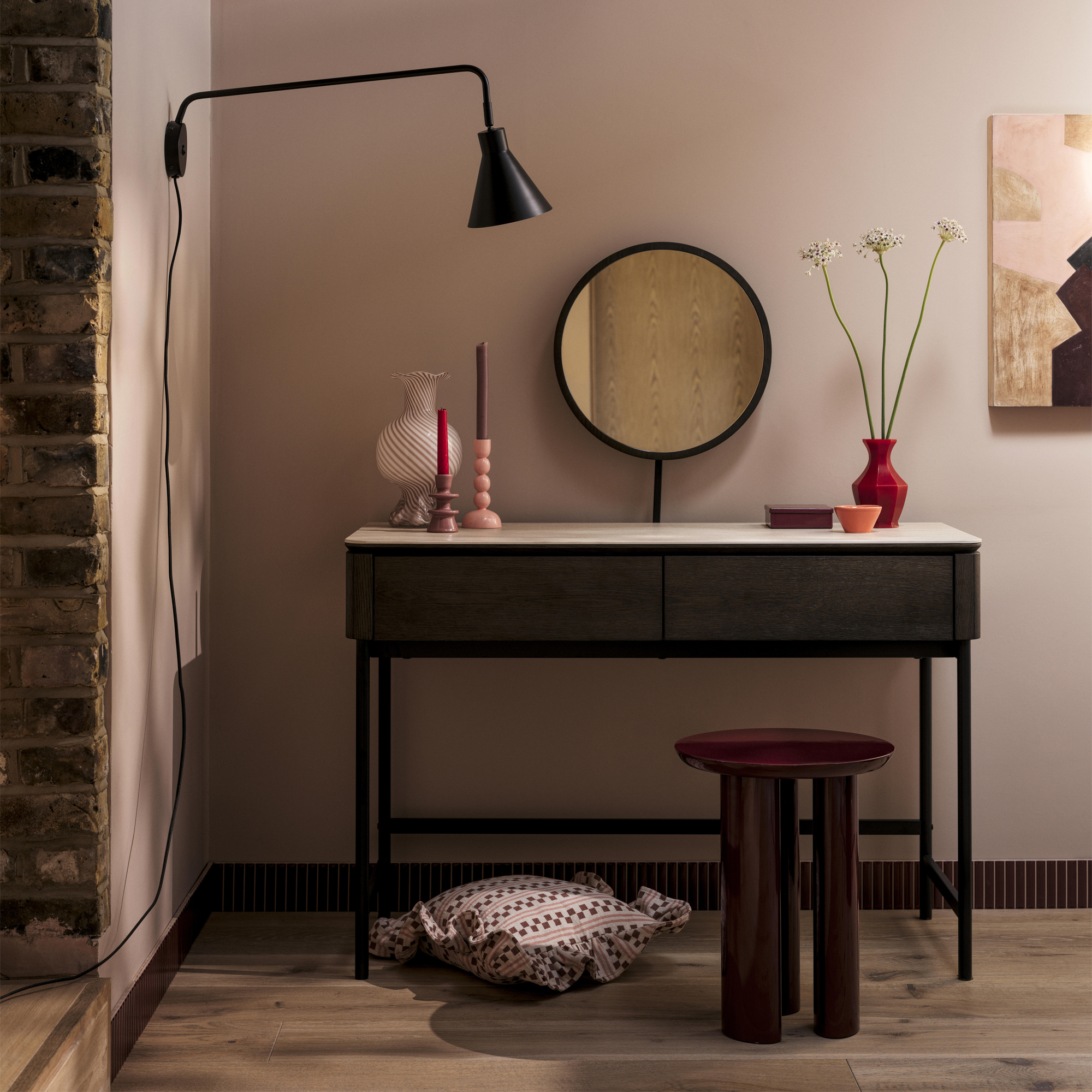 Furniture Village Tiber Dressing Table with Mirror