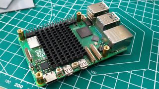 Raspberry Pi 5 DIY Cooling Hack