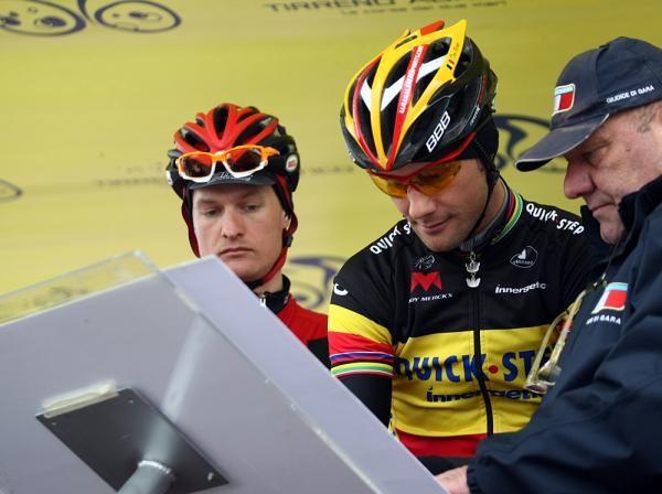 Tom Boonen (Quick Step) signs in.