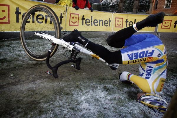 Bart Wellens lands quite uncomfortably on the frozen ground in Gieten.