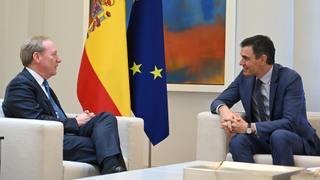 Photo of Brad Smith and Pedro Sánchez meeting about Microsoft AI investment in Spain, February 2024