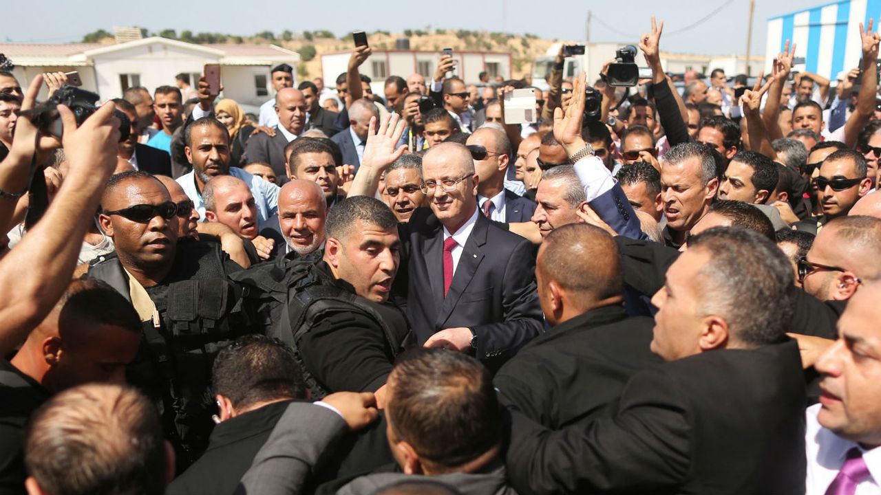 Rami al-Hamdallah enters Gaza