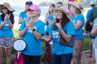 Georgie Parker as Roo Stewart and Emily Symons as Marilyn Chambers in Home and Away