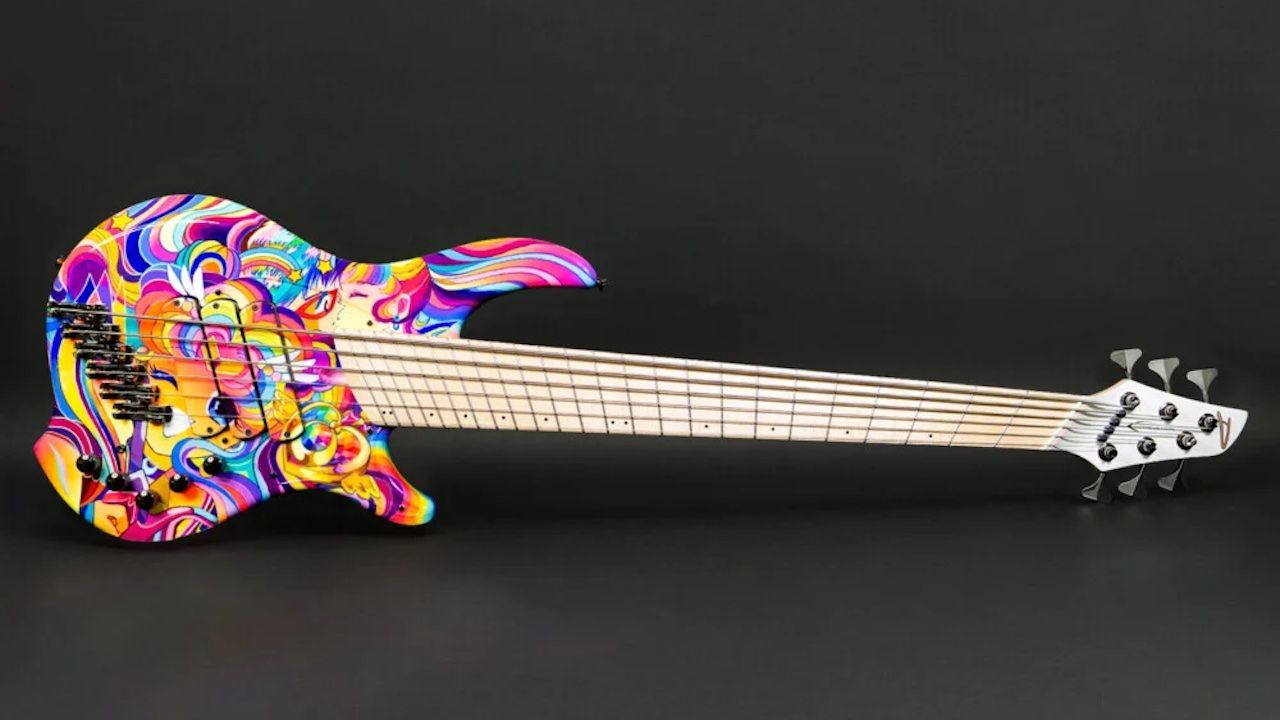 America Paz 'Sailor Bass' by Dingwall Guitars