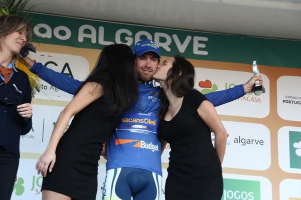 Thomas De Gendt (Vacansoleil-DCM) tops the sprint classification.
