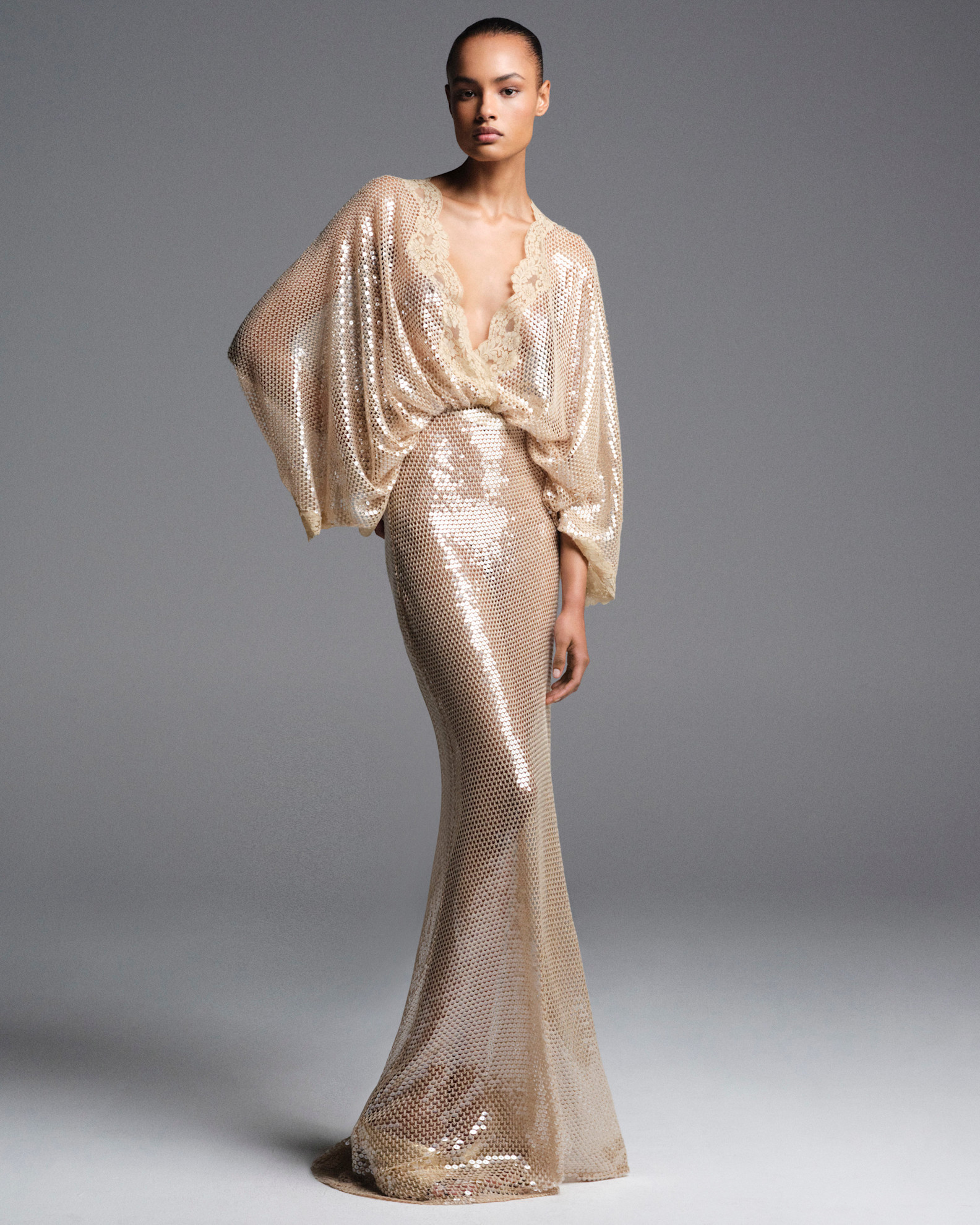 A model wore Jennifer Lopez&#039;s gown in Elie Saab Resort 2026