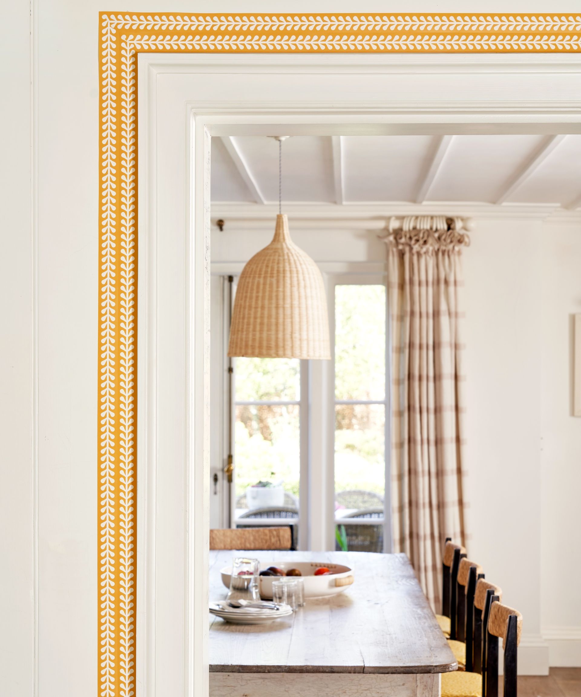 Wallpaper borders have had a modern revamp for 2022 Homes & Gardens