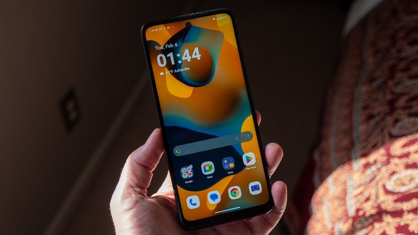 Colorful themes grace the Moto G 2025&#039;s home screen