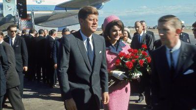 Why You Won&#039;t See Jackie Kennedy&#039;s Pink Suit Until 2103