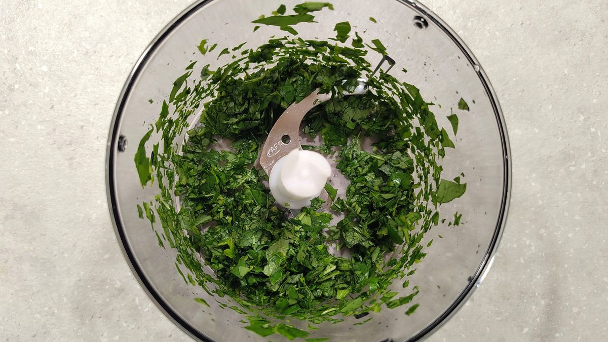 Basil leaves chopped using Bosch ErgoMaster 6 blender mini chopper attachment