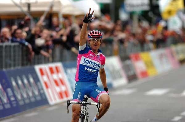 Cunego makes it number three