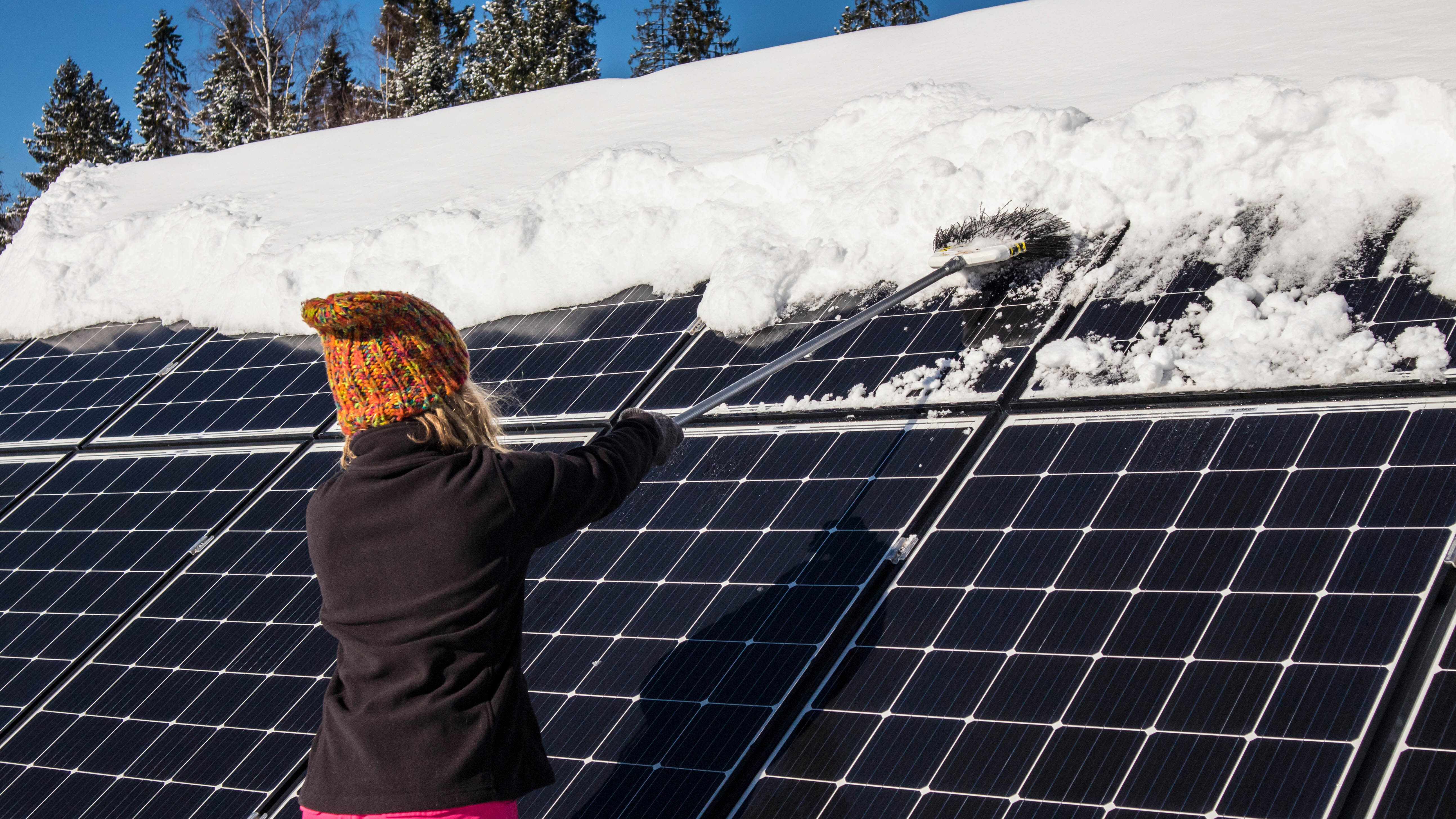How to Keep Your Solar Panels Running During Winter Weather - CNET