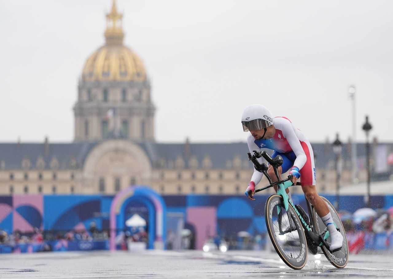 Kevin Vauquelin was the top French finisher in his home Olympics, taking 15th