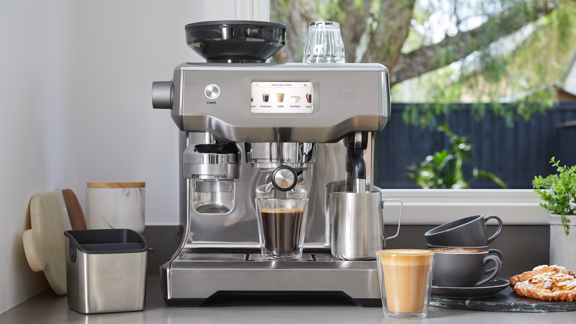 Sage Oracle Touch review: the best bean to cup coffee machine you ...