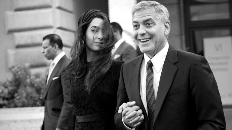 Amal and George Clooney (black & white)