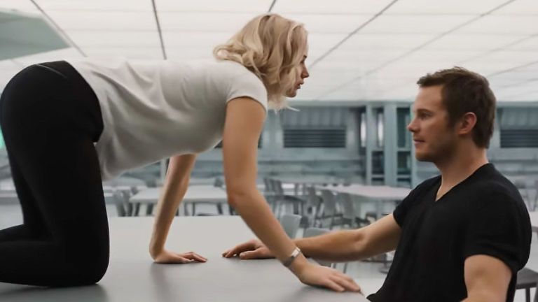 Jennifer Lawrence and Chris Pratt in Passengers film