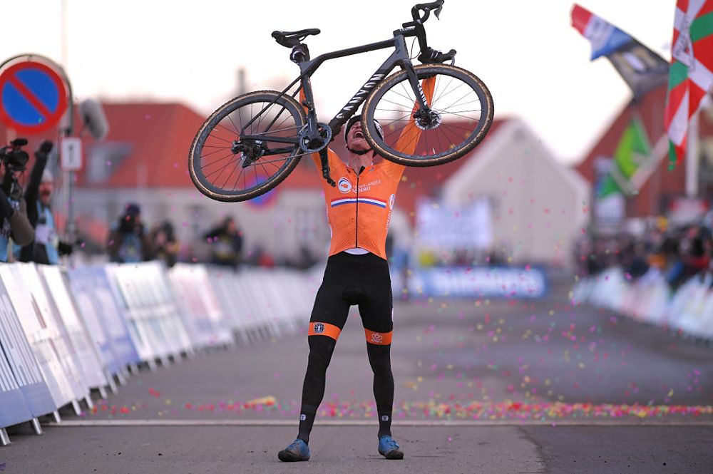Mathieu van der Poel wins the 2019 UCI Cyclo-cross World Championships in Bogense