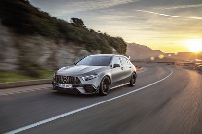 Mercedes-AMG A 45 S 4MATIC+ (2019), Kraftstoffverbrauch kombiniert: 8,4-8,3 l/100 km; CO2-Emissionen kombiniert: 192-189 g/km // Fuel consumption combined: 8.4-8.3 l/100 km; Combined CO2 emis
