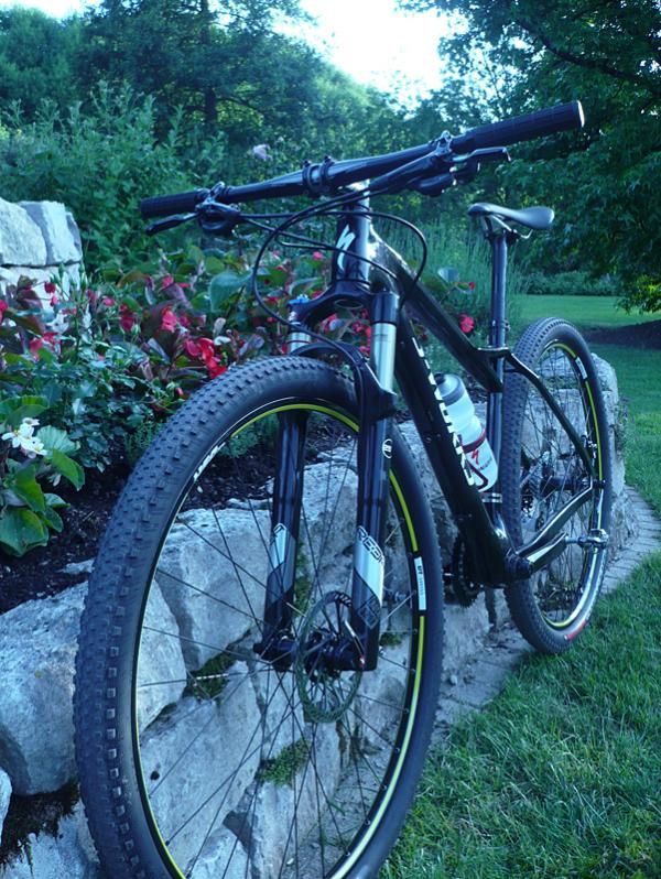 The Specialized Fate looks sleek and ready for riding.