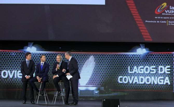 Pedro Delgado, Alejandro Valverde, Javier Minguez and Carlos de Andres (L-R) comment on the 2014 Vuelta route