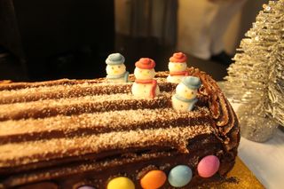 Christmas challenge images chocolate log snowmen