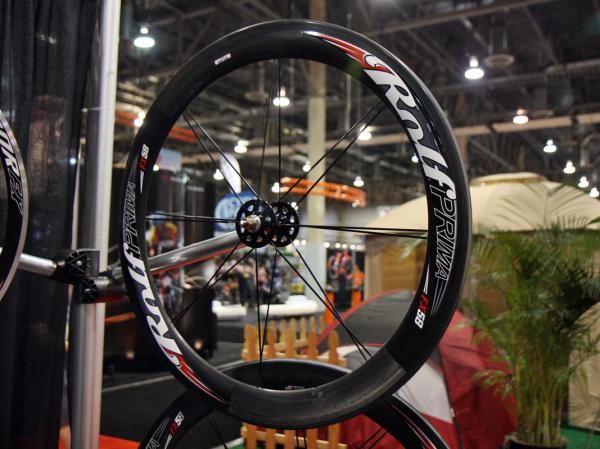 Rolf Prima laces a specially built White Industries hubset into its 58mm-deep rims for the track-specific FX58.