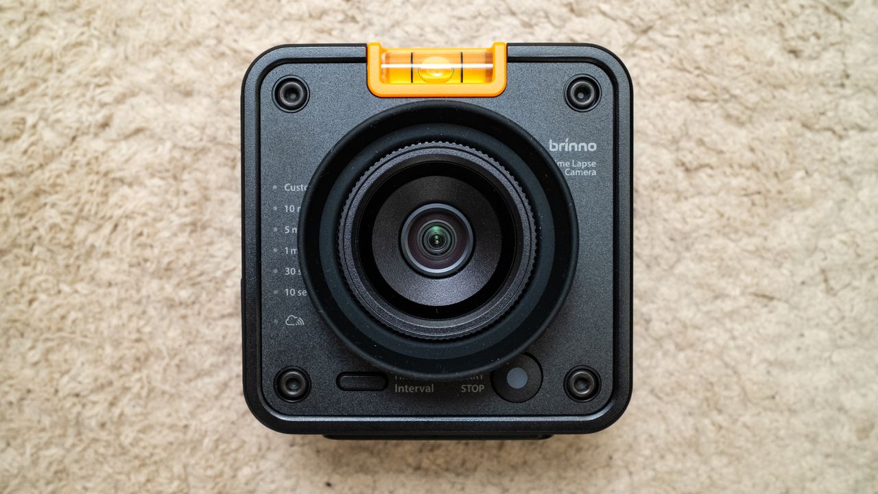 Brinno BCC5000 Time Lapse Bundle front of the camera