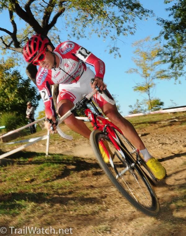 Jesse Anthony (California Giant Berry) on a downhill corner