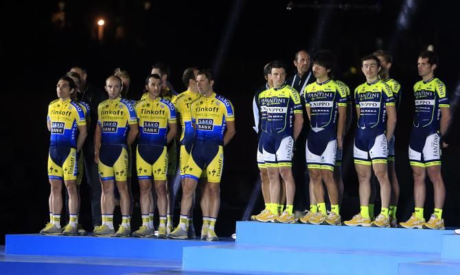 The riders lined up on the stage to welcome the new Dubai Tour