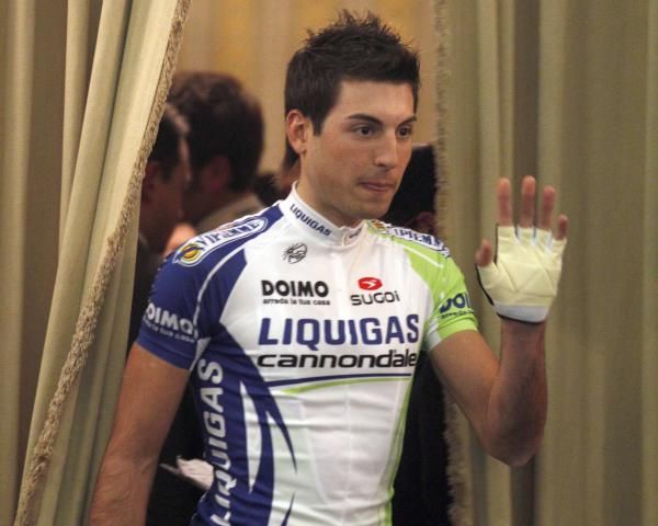 Davide Cimolai shows Liquigas-Cannondale's new kit for 2011.