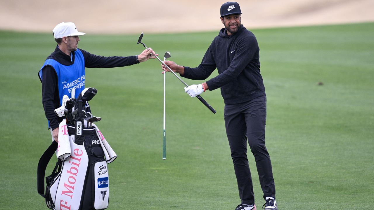 Tony Finau what&#039;s in the bag?