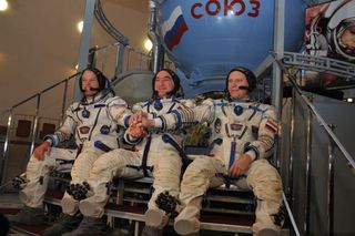 Expedition 39/40 Crew Ready for Qualification Exams