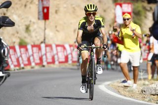 Simon Yates attacked and gained time
