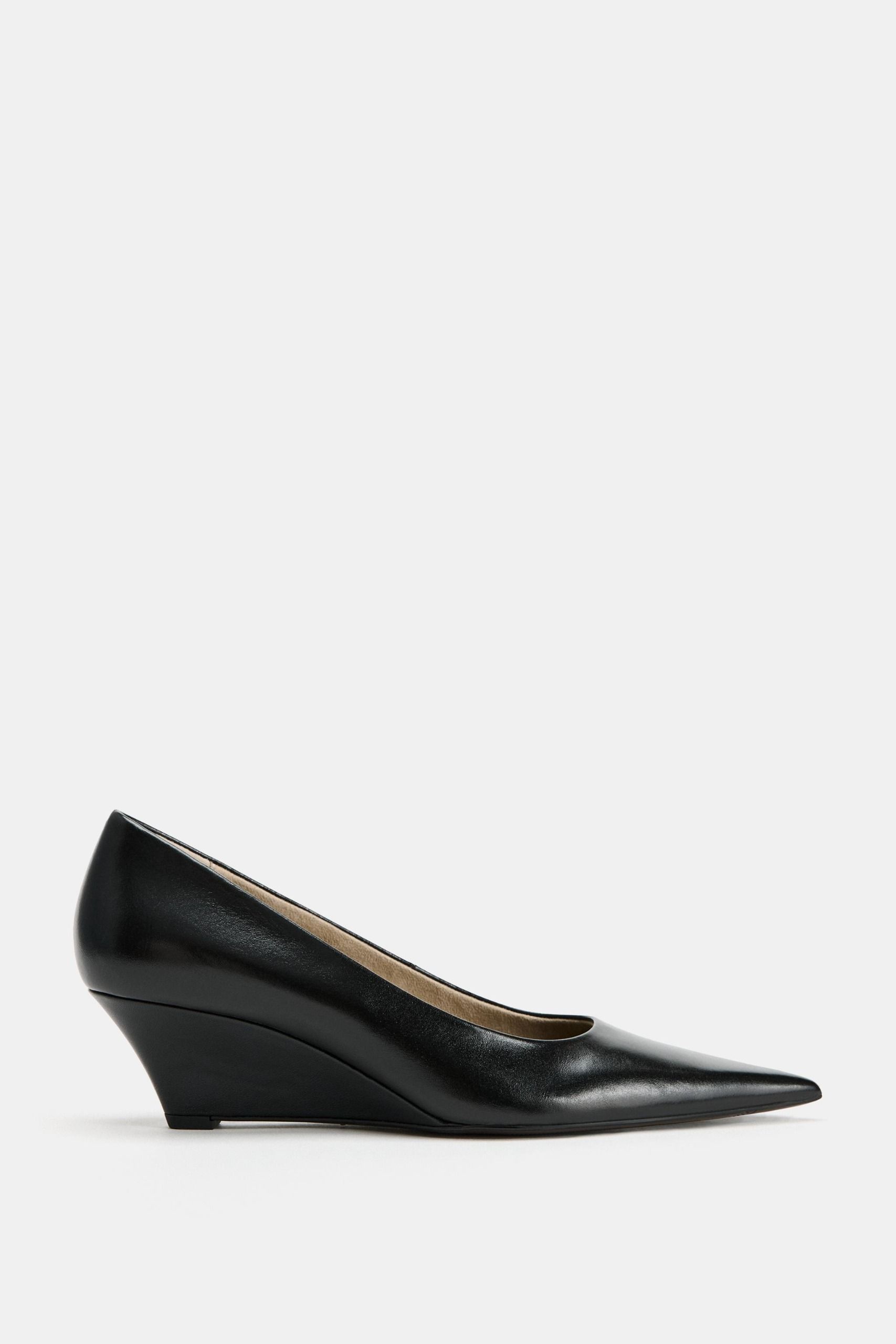 Leather Wedge Shoes - Black - 5