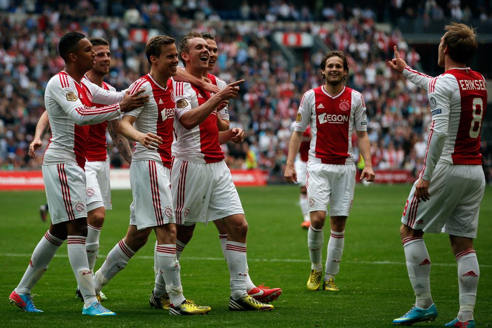 Eredivisie Preview: Ajax Search For First Away Win | FourFourTwo