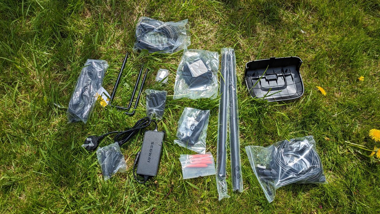 The accessories for the i105E, pre-setup