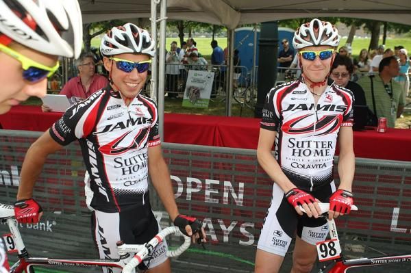 The Jamis - Sutter Home p/b Colavita riders gather