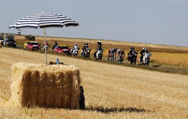 A perfect day out: A picnic and the Tour de France
