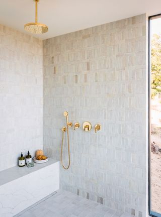 Shower room with textured tiles