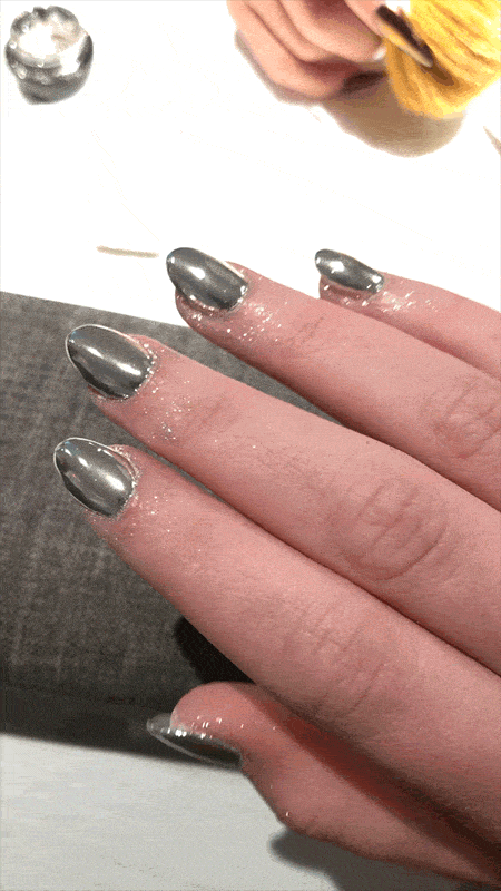 GIF ¦ Chrome Powder Pigment on Nails