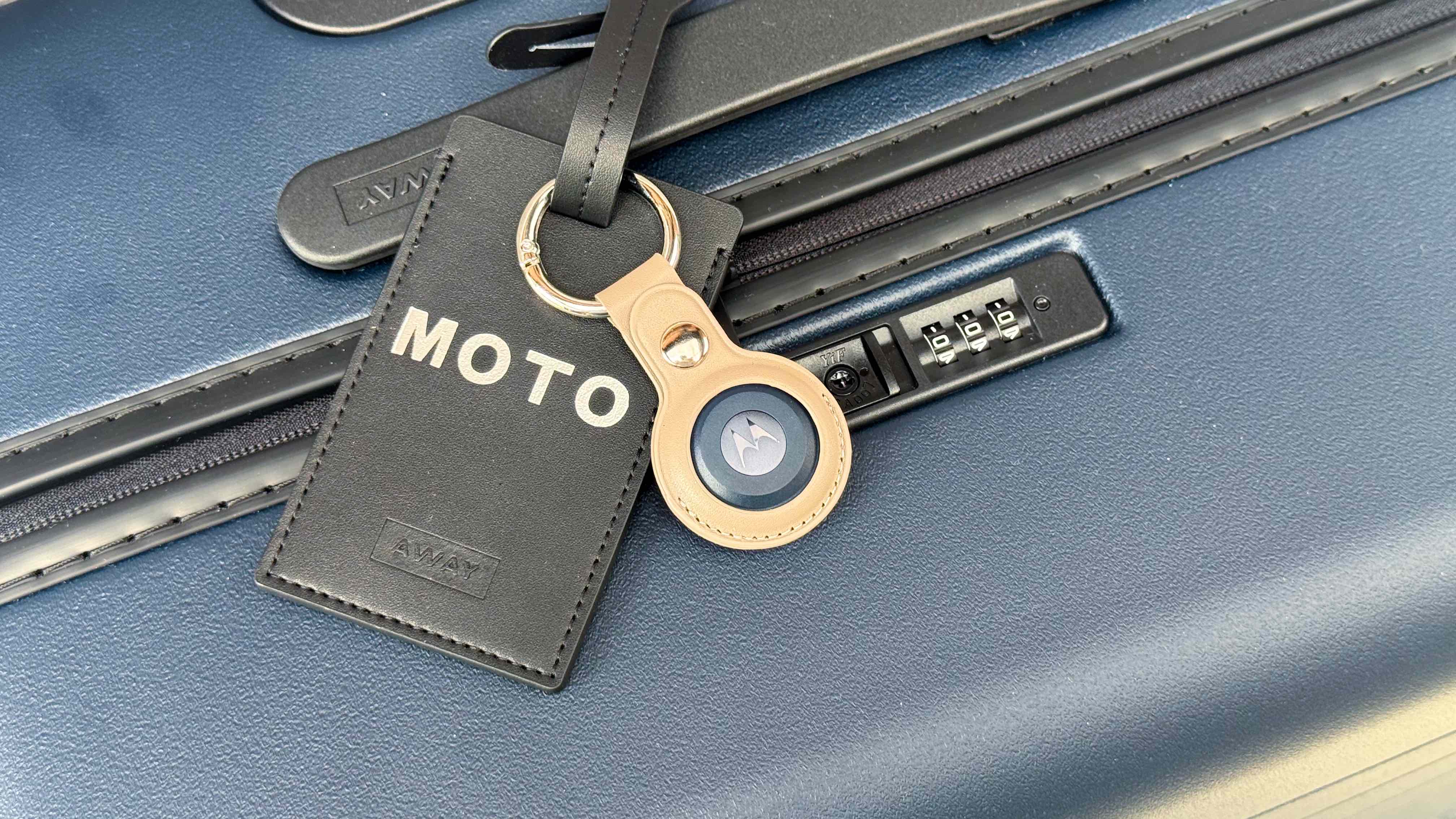 Custodia In Silicone Per Moto Tag Con Portachiavi – Protezione 360° Antiurto, Impermeabile E Colori Disponibili