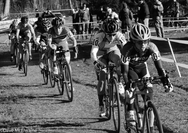 Mary McConneloug (Kenda-Seven-NoTubes) leading on lap one