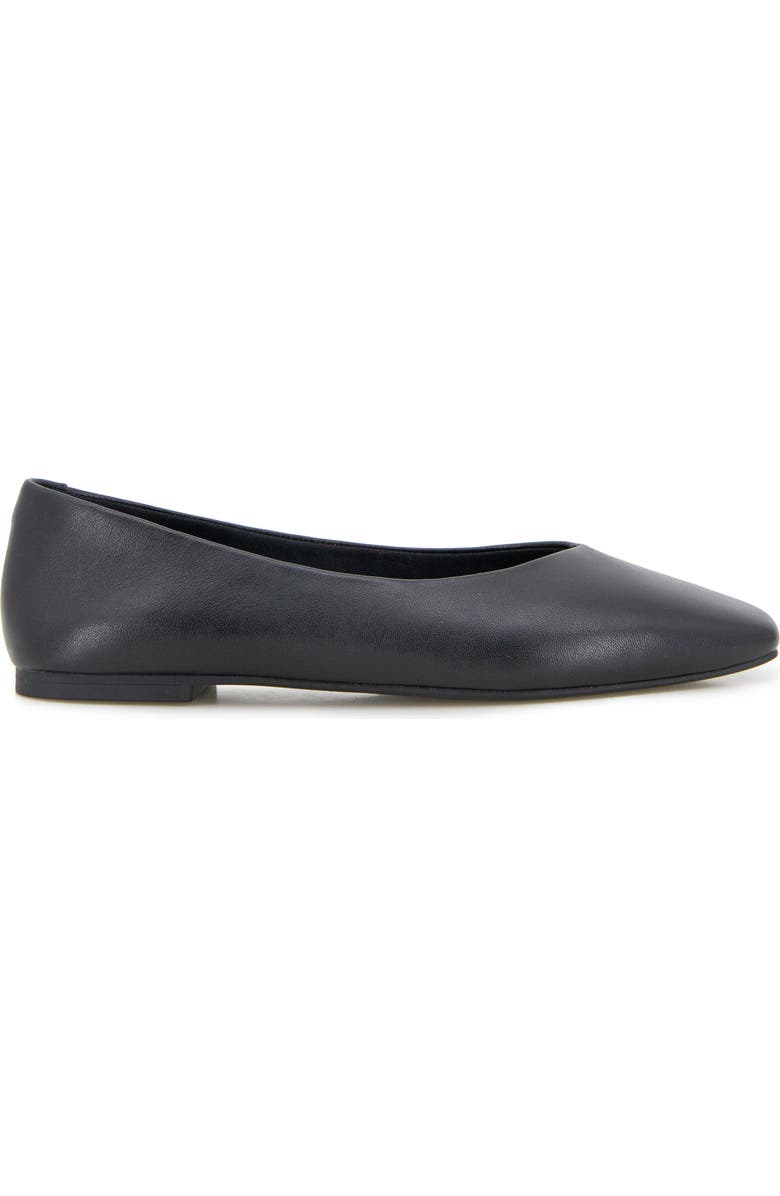 Johanna Square Toe Flat