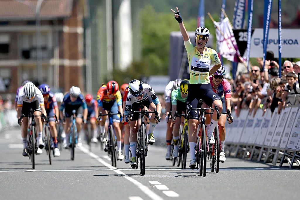 IGORRE SPAIN MAY 17 Mischa Bredewold of Netherlands and Team SD Worx Protime Yellow Leader Jersey celebrates at finish line as stage winner ahead of LR Liane Lippert of Germany and Team Movistar and Soraya Paladin of Italy and Team CANYONSRAM Zondacrypto during the 4th Itzulia Women 2025 Stage 2 a 1165km stage from UgaoMiraballes to Igorre UCIWWT on May 17 2025 in Igorre Spain Photo by Szymon GruchalskiGetty Images