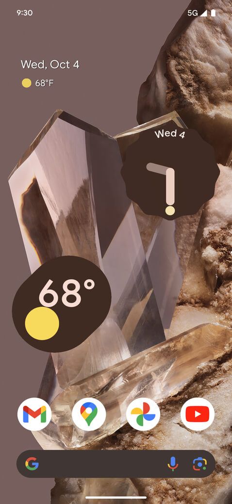 Google Pixel 8 Pro 'Porcelain' Home Screen