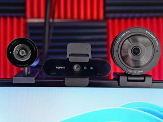 Dell Ultrasharp Webcam Vs Logitech Razer