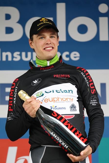 Stijn Steels leads the combativity classification.