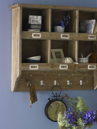 wooden organizer with key holder