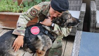 Military dog reunited with handler, Senior Airmen Jenna